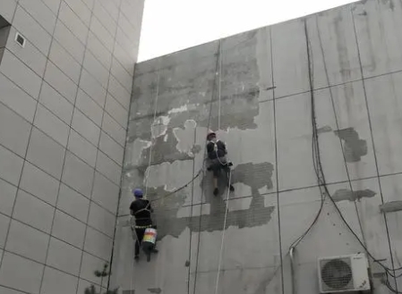 泸水楼顶漏水维修公司分享下泸水外墙防水的注意事项