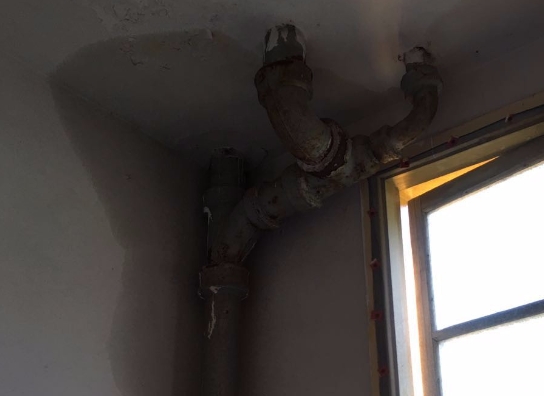 泸水卫生间漏水维修公司专业解读泸水卫生间防水的步骤